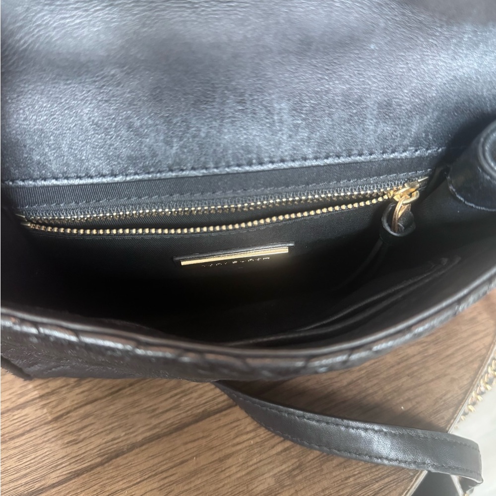 Tory Burch-Fleming Small Convertible Shoulder Bag - Picture 15 of 15